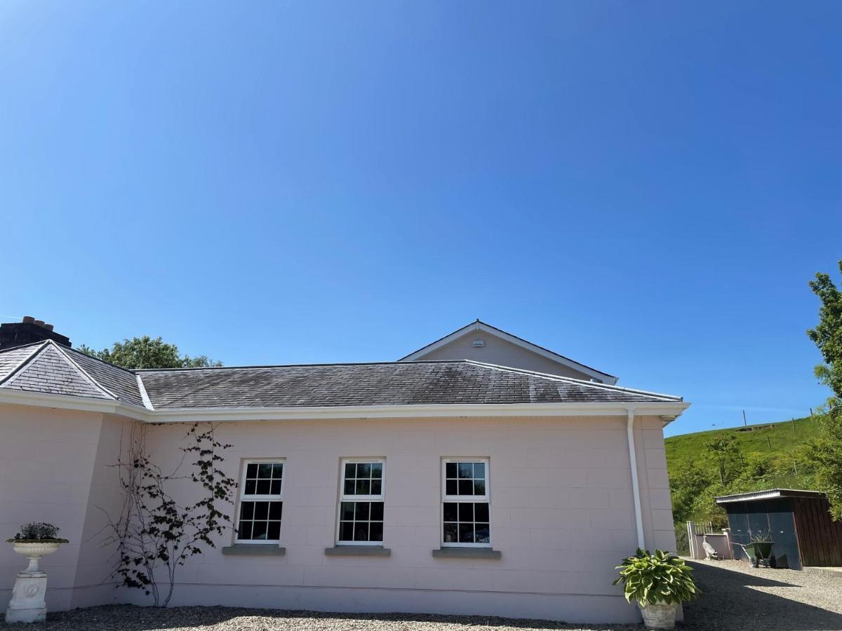 The Cottage At Riverbank Ballinamallard Bagian luar foto